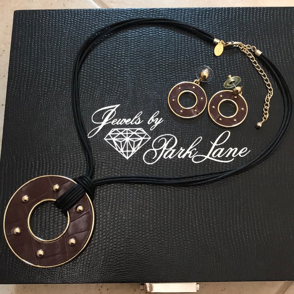 Park Lane Jewelry - PARK LANE GENUINE LEATHER NECKLACE & EARRING SET